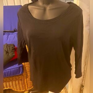 Black long sleeve tee